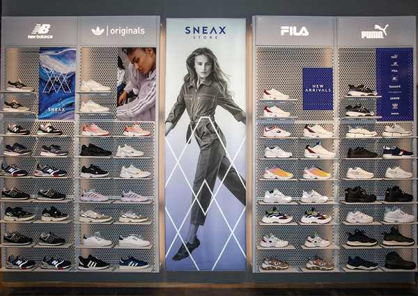 IN magasinet : Ny & trendy skobutikk i Kongens gate Skoringen åpner 21 SNEAX Stores | Skoringen Norge